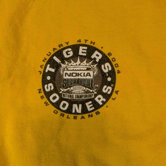 LSU 2004 Sugar Bowl T-Shirt XL Yellow Good Bayou Bengals National Champ - Picture 5 of 6